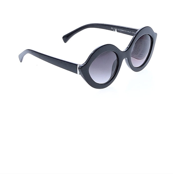 Betsey Johnson | Accessories | Betsey Johnson Black  display picture 1